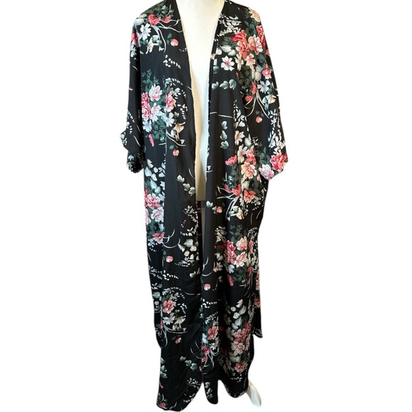 Emery Rose Elegant Kimono NWOT - Picture 1 of 5